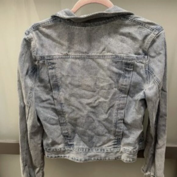 Free people Light Blue Denim Jacket Collared w/ Pockets M - Picture 3 of 4